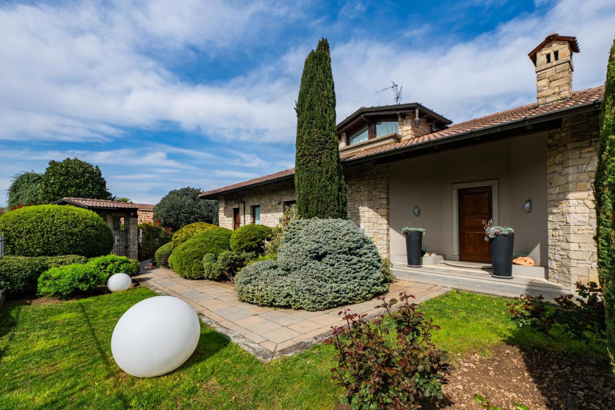 Airport Bea Rooms Azzano San Paolo Exterior foto